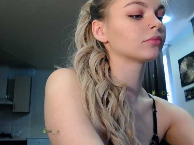 Bilder -ASTARTE- Hi, my name is Eva) Tits 200 tokens. Only full private or group. Make love and add me to friends