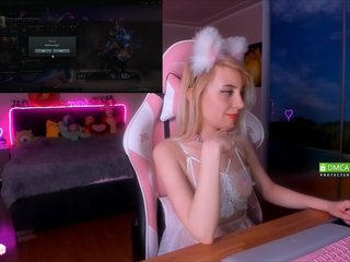 Bilder __Cristal__ Hi. I'm Alice)Support in the top 100, please)Lovense in mу - work frоm 2tk! 20 tk - random, the most pleasant 2222 - 200 ces fireworks, cute cmile 22, show ass - 51, Ahegao 35, squirt 800.