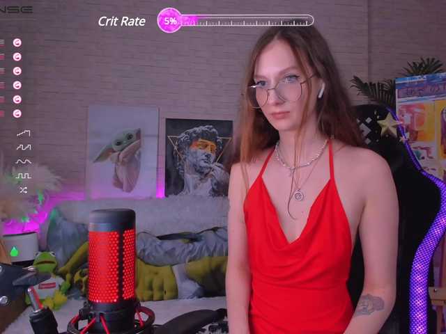 Bilder KiraRumGirl Hey ! im Kiralet's have fun ;) lovense works from 2tk favorite vibration 11tk for a sweet orgasm I recommend using the control of my toy in menu ))