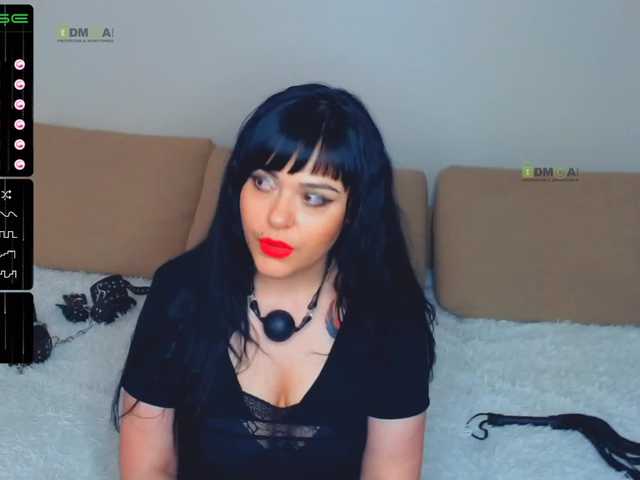Bilder -MirKiss- Hello everyone, I’m Miroslava! Put love in the upper right corner, Lovense (Lush) in me, works from 2 tokens random 20 tokens, see the parameters in the profile. I go to a group or full privat!