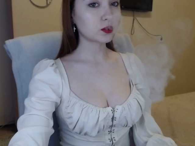 Bilder 69herQueen69 526 is left until the show starts! show with wax on the naked body