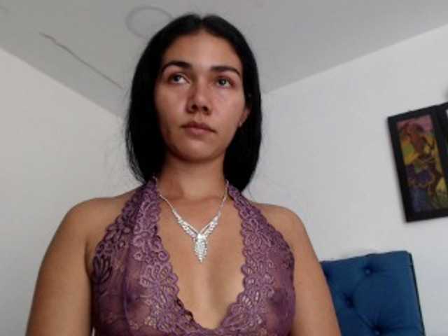 Bilder abbi-moon hello guys I'm new, I hope I can make many friends today, I would love to make you happy #shaved#smalltits#new#latina#colombia#sweet#young