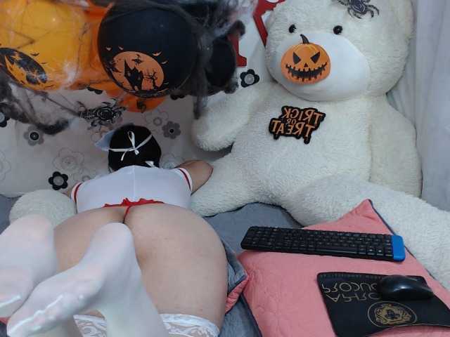 Bilder Abby-Collinss happy halloween !!! #latina #ass #tattos #smile #boobs #feet #pussy #lovense #dildo #dj #plug