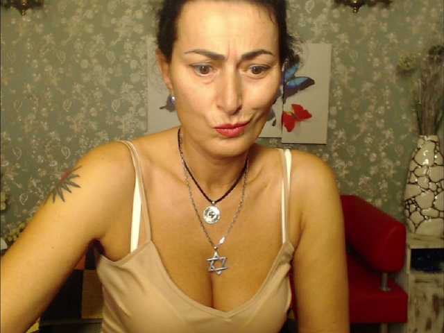 Bilder Abudabiz PM 5 Token Bra off 100 look at the camera for 20 tokens. Panties off 100 token ohmibod make me wet ^^ )))) Let's have some fun))) Hott Kisssssssssssss)))