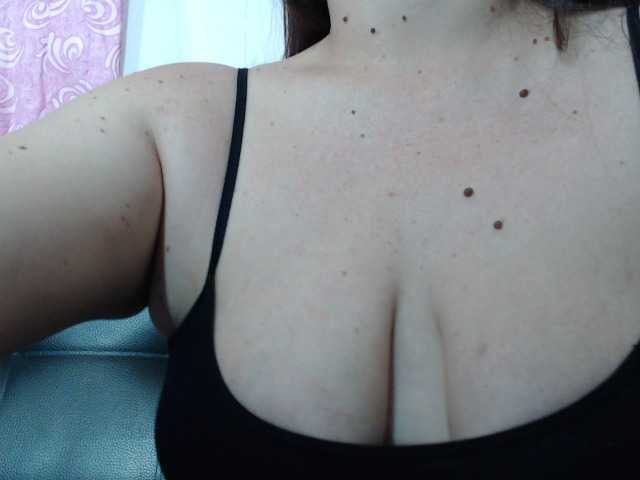 Bilder acadiarisque Make me horny with lovense!-pvt open- #latina #natural #squirt #lovense #feet