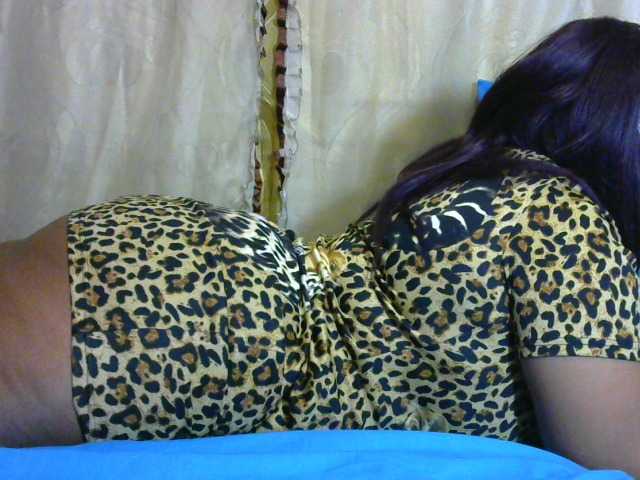 Bilder AfricanRuby SHOW ME LOVE 10*STAND 10*BLOW JOB 40*FLASH TITS 50*FLASH ASS 60*FLASH PUSSY 80*DILDO PLAY PUSSY 150*