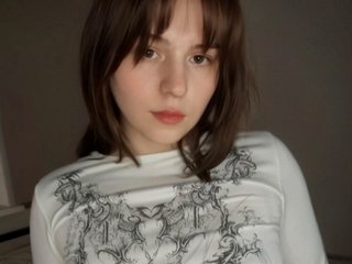 Erotisk videochat Alice-Nour