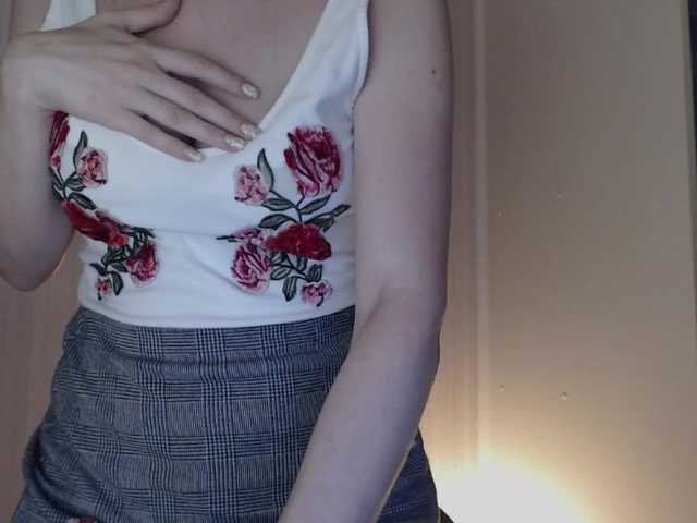 Bilder Alina-Lovely Hey I am Alina!Lovense on,works from 10 tk. c2c 40 tk . Clic love