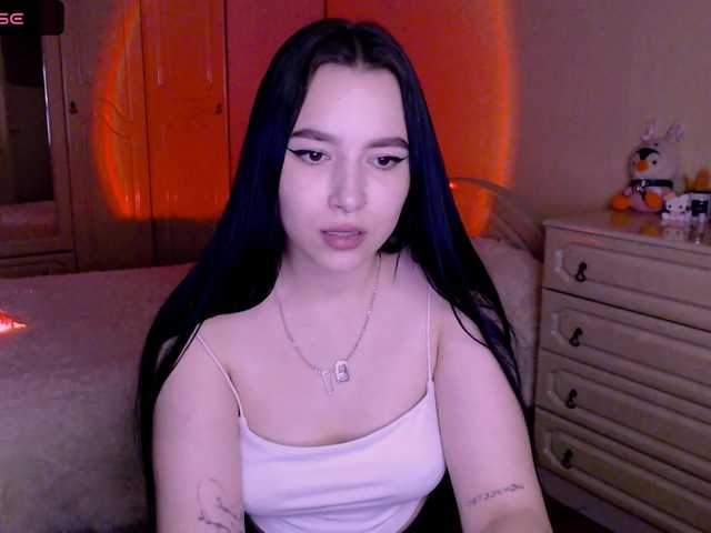 Bilder Alise-blar Hi all! I'm a new model here and haven't gotten used to it yet) Let's have fun with me!Goal: hot striptease