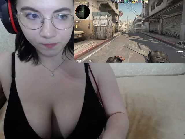 Bilder Beatrix_Kiddo Hello everyone: I'm Alisha, I like to keep the conversation going and your attention. I will be glad for your support and help) I throw all beggars and any negativity into the ban. Lovens from 2 tokens. 32000. left a little - 25657
