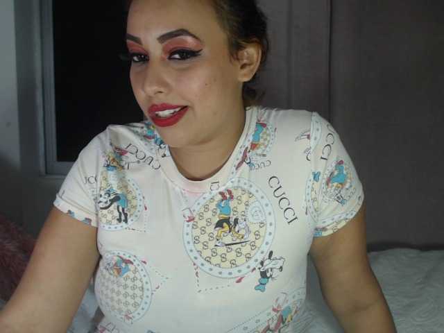 Bilder AlissonnXox 10 tokes and I show you my breasts