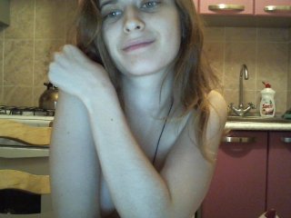 Bilder Allexxiya Hi, I'm Alice! Give me love and leave a tip, I will be very pleased! On my page, watch the video for you! My services: write in lichku-10 talk, watch your camera -10 talk, undress to goal-60 talk, look at the camera in ***p view. I'm ready to masturbate w