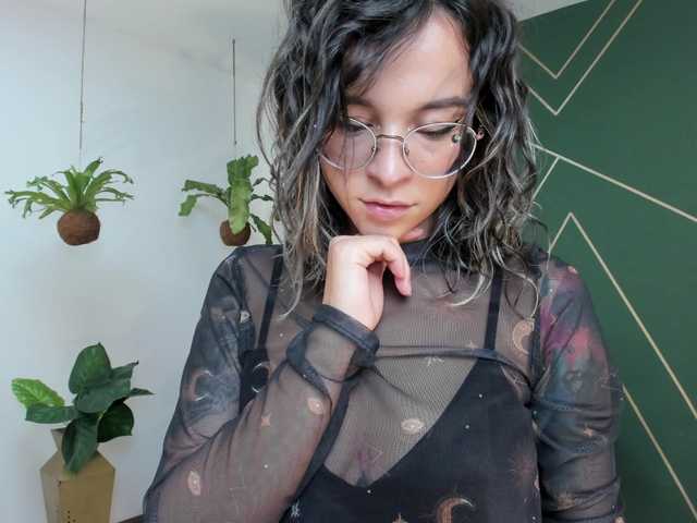 Bilder AmyAddison I want to meet you, tell me your sexual fantasies!! play nipples0