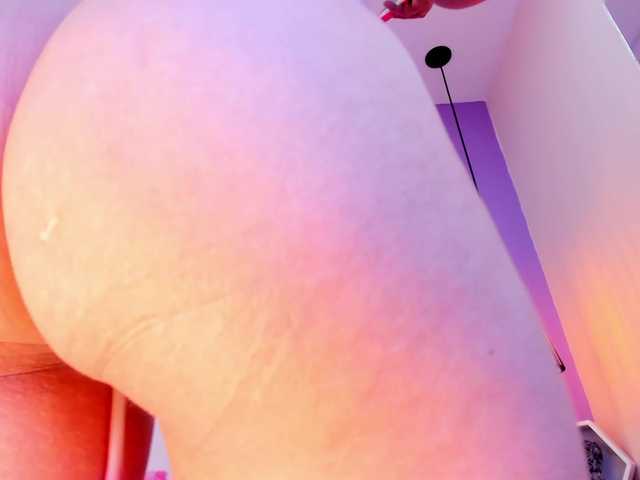 Bilder AndreaCollins ⭐My big ass will turn you on ♥ Goal: Fingering Pussy @222 ⚡ #fingering #cute #sexy #squirt