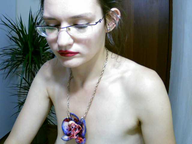 Bilder Angelina-kiss IT WILL BE HOT WITH ME))