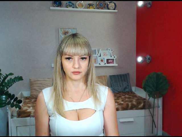 Bilder AnnaAdam hi, do you want to chat 5 tokens, get up 20 tokens, private 40 tokens)