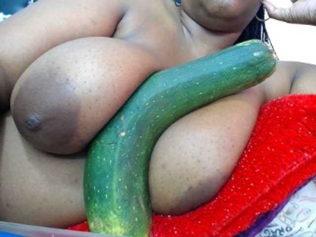 Bilder antonelax #ass #pussy #lush #domi #squirt #fetish #anal deep cucumber #tokenkeno