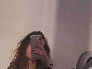 Erotisk videochat AriellaFerr00