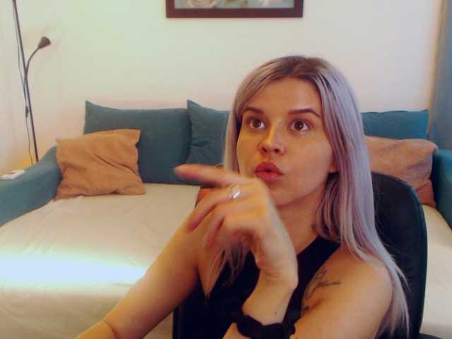 Bilder AryaJolie TOPIC: Hey there guys!! Let's have some fun~ naked strip 444tks, more fun pvt is on, or spin the wheell 199 or 599tks,kisses:*:*~