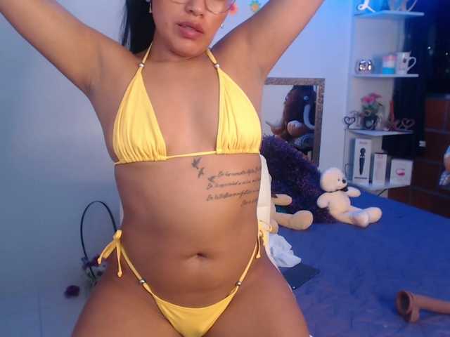 Bilder aryalee ❤️⭐ let's play!Make me hot! Make me moan loudly!!! ❤️⭐RIDE and squirtl at GOAL❤️⭐ #lovense #tease #new #brunette #latina #daddy #shaved