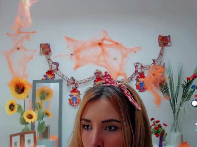 Bilder Ashlie-- Welcome to my room // Happy Halloween // What do you expect to have fun with me? // Goal: AnalShow 857 //