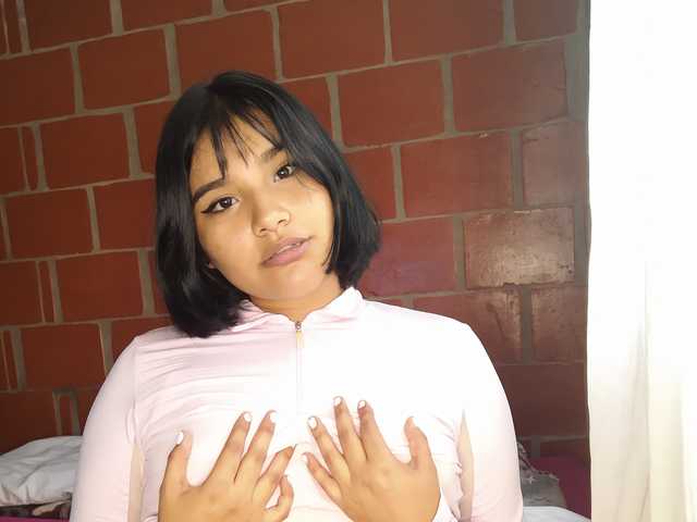 Foto av profilen BabyAsianX0