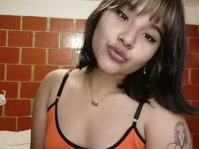 Foto av profilen BabyAsianX0