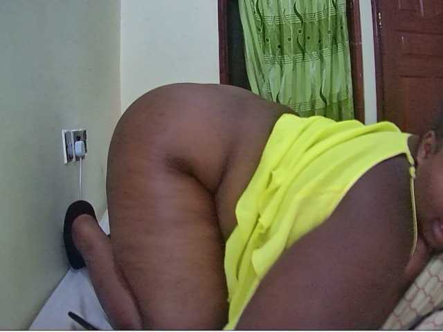 Bilder Bbwebony654 I am a sexy chubby woman. Ready to have fun with you. Welcome.