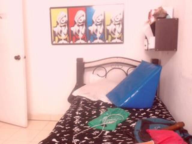 Kringkasting av skjermbilder BigBustyBlack