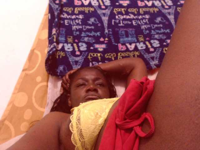 Kringkasting av skjermbilder BigBustyBlack