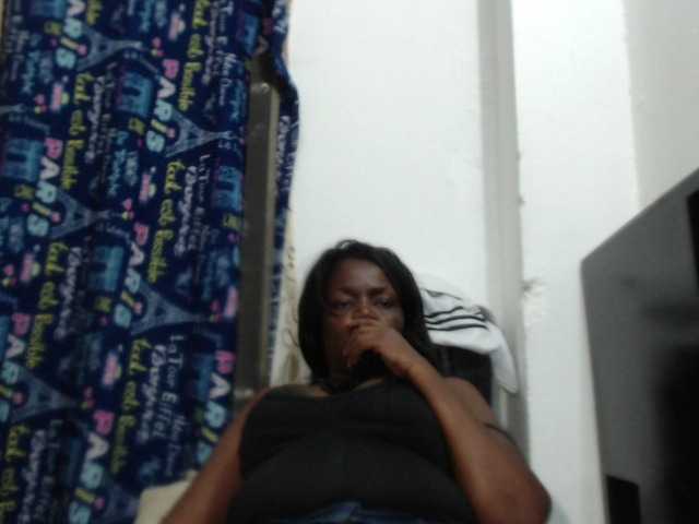 Kringkasting av skjermbilder BigBustyBlack