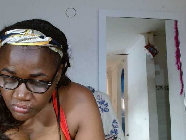 Kringkasting av skjermbilder BigBustyBlack