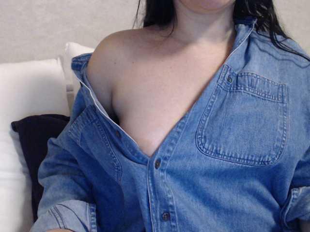 Bilder Bri Lovense-ON See profile for my Lovense Levels|tits-80|pussy-120|pvt/group- on| c2c-in private| pm-75tk
