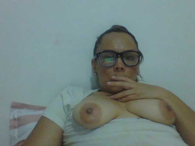 Bilder briseidax7 ⭐❤️ALL FAMILY HERE AND I AM HORNY❤️⭐❤️ #hairy ❤️⭐❤️I HOPE THEY DO NOT CATCH ME❤️⭐❤️ #milf #bigtits #asstomouth ⭐tortura ❤️ #freak #atm #alldoing #SWEET #sexy #queen♥ #lovense #ohmibod