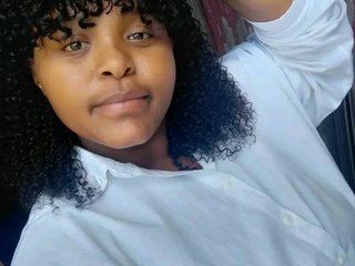 Erotisk videochat BubblyRouxyXXXxx