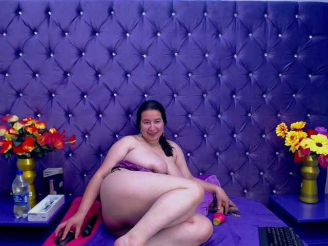 Bilder BulmaPrinces I am a beautiful and very hot girl I love playing everything #bigboobs #bbw #curvy #natural I LOVE ANAL ....