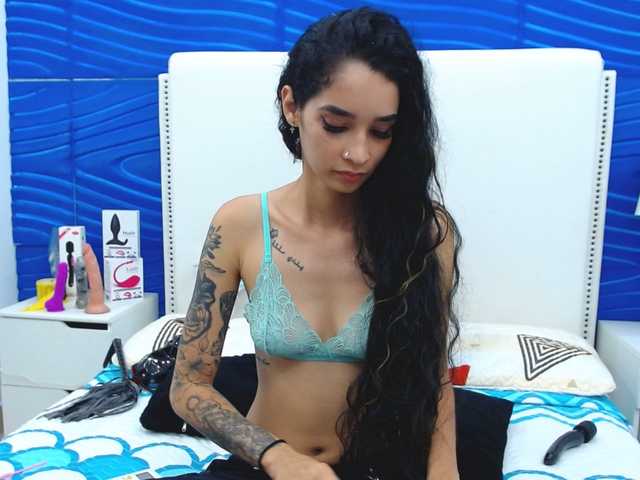 Bilder BunnyCox Take my bra off 32 tks/ Twerking 36 tks/ Doggy view 69tks/ I will ride my toys at goal♥ #tattoo #petite #smallboobs #squirt #cum [399 tokens remaining]