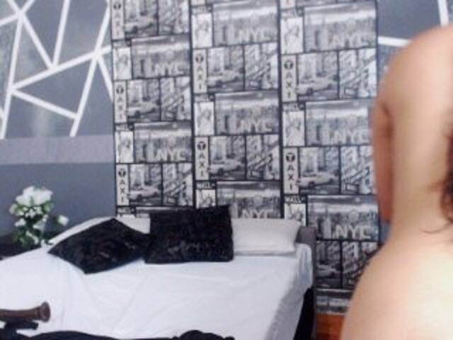 Kringkasting av skjermbilder CAMILA418