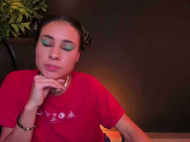 Bilder CamilaMonroe let me suck your dick, I am really good in that, dildo show + deep Throat at goal 482 ♥