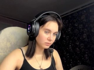 Erotisk videochat CANDY-LIPS-GIRL