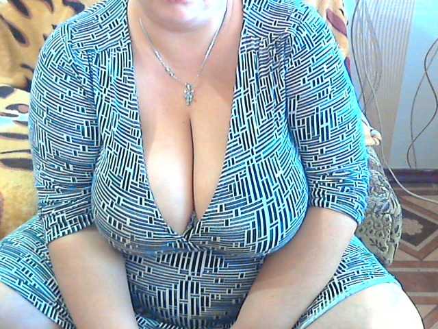 Bilder CandyHoney if you like me I show you my breasts in a bra !!!!!