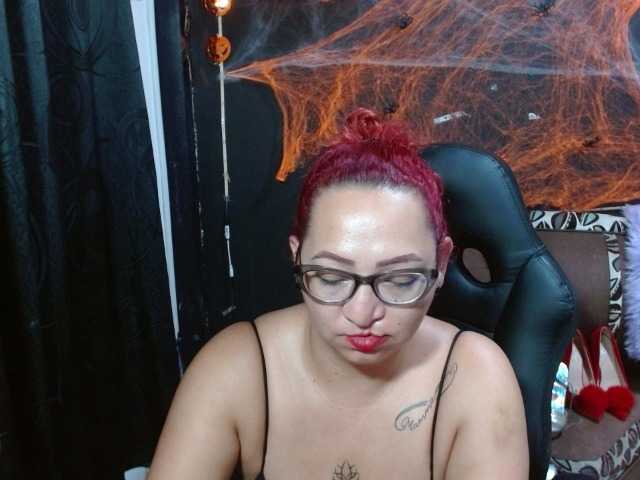 Bilder cataleya-ar come you want a big dirty show on the floor and see how i drink my fluids for 500tokns come enjoy it
