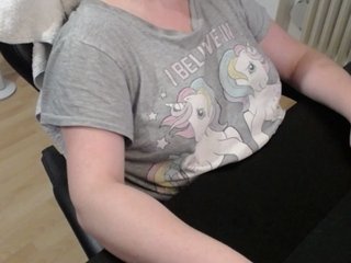 Erotisk videochat Celina-Rose