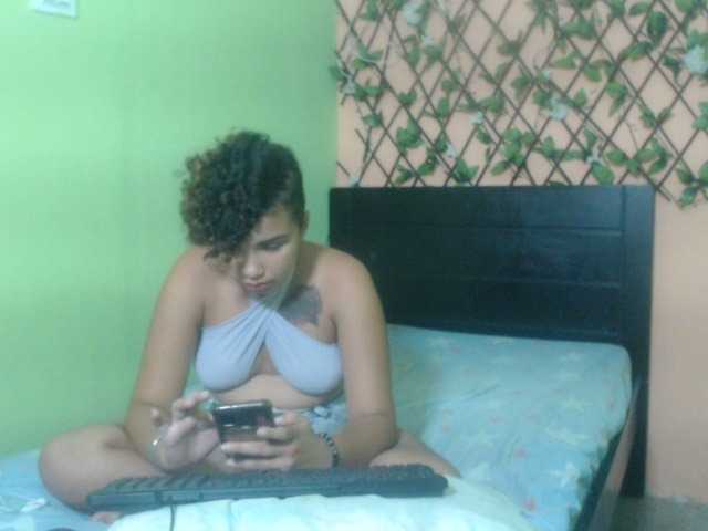 Bilder chakira20 hello guys happy night lets have fun show fantastic new latin girl