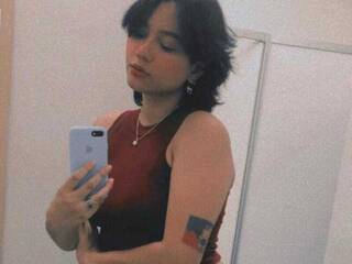 Erotisk videochat CharliePrin