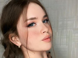 Erotisk videochat Charming--huntress