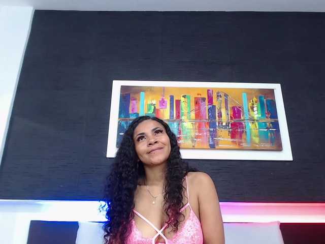 Bilder CinthiaBrown Hello guys, I really horny today, I want to feel your big cock in my mouth/goal show/blow job naked/100tkn