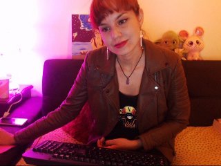 Bilder ClaireWiiitch welcome, today only make me smile #latina #redhead #shavedpussy #anal