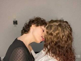 Erotisk videochat couplesilkk