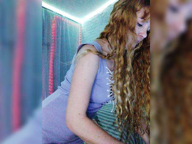 Bilder Curlyhair65 Hello sweet)l missed) my lovense works from 1 too, favorite vibration 20 tok